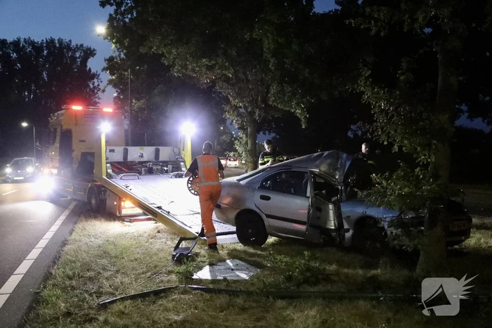 Persoon bekneld na ernstig ongeval