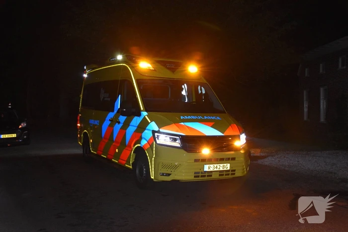Scooter raakt beschadigd na botsing met hert