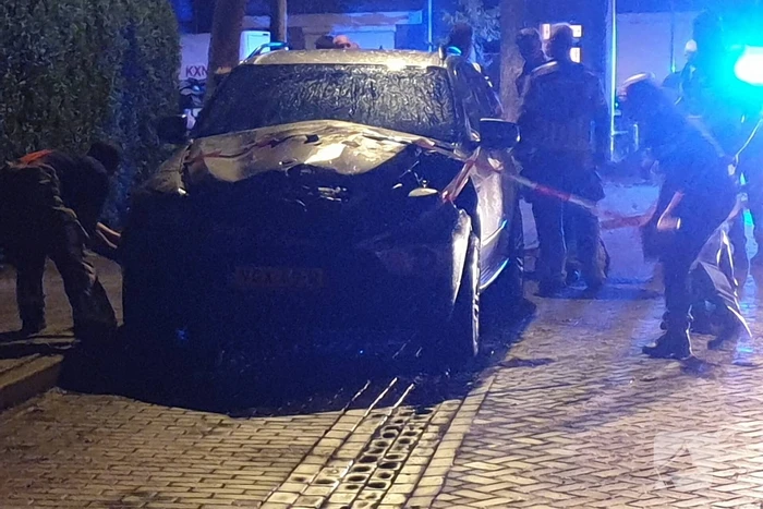 Brand in geparkeerde auto snel geblust