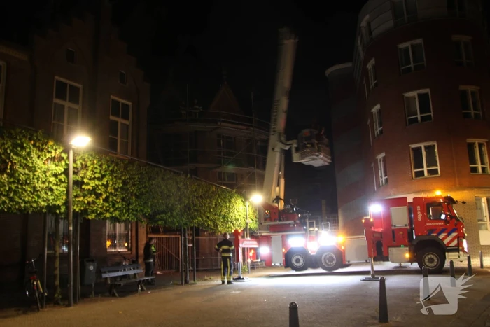 Overleden persoon aangetroffen op dak van kerk