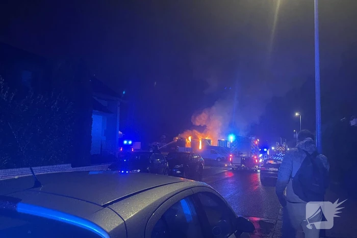 Meerdere trailers verwoest vanwege brand