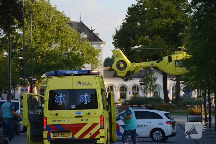 Twee zwaargewonden aangetroffen, één persoon raakt te water