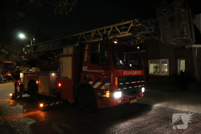 Brandweer controleert schoorsteen