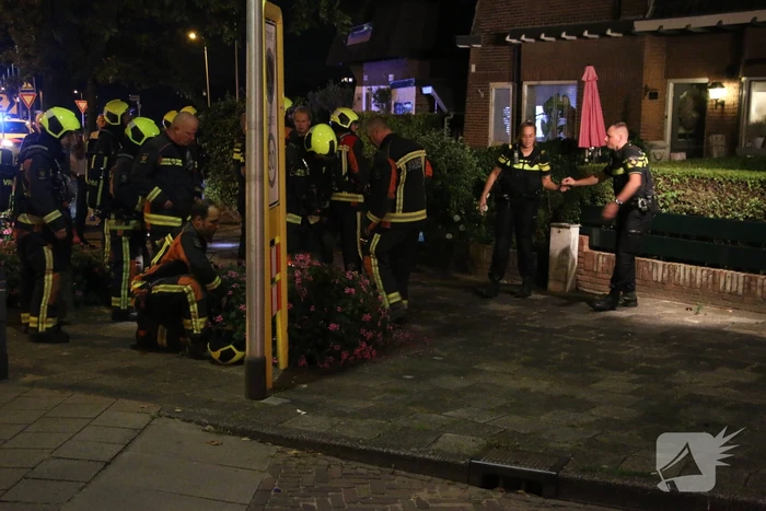 Brandweer controleert schoorsteen