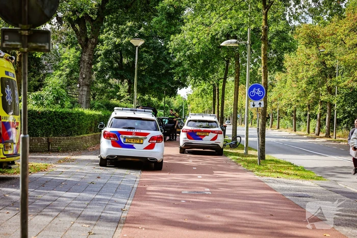 Bestuurder van auto geladen met lachgas ziet fietser over het hoofd