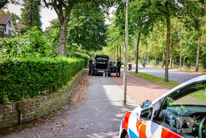 Bestuurder van auto geladen met lachgas ziet fietser over het hoofd