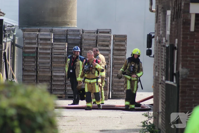 Flinke brand in schuur en hooibalen