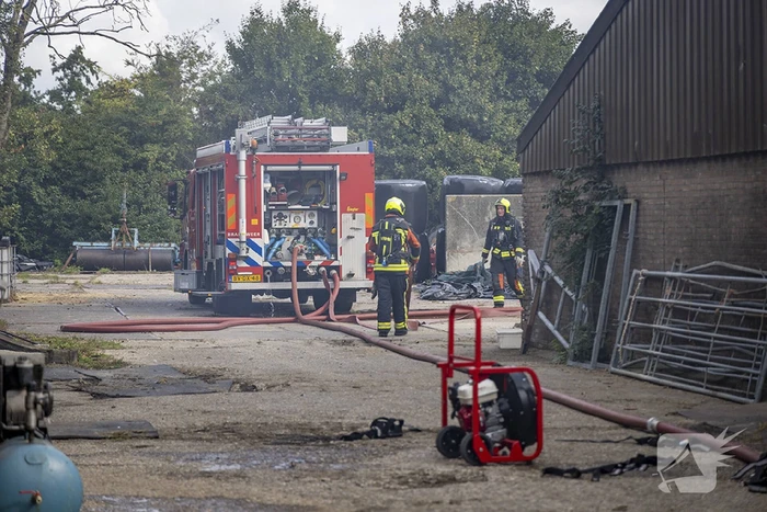 Flinke brand in schuur en hooibalen