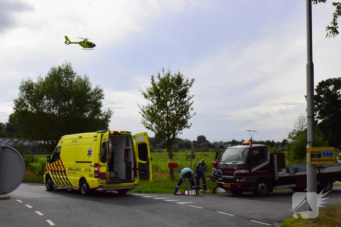 Traumahelikopter landt voor onwel geraakt persoon