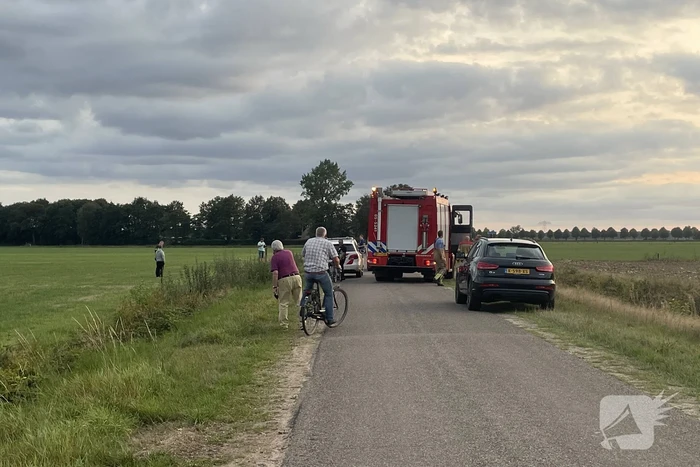 Driewielfietser uit sloot gehaald