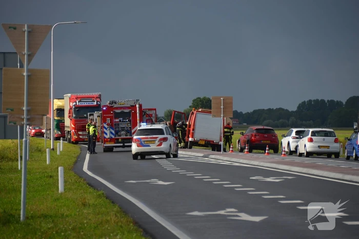 Brand is bestelbus zorg voor flinke file