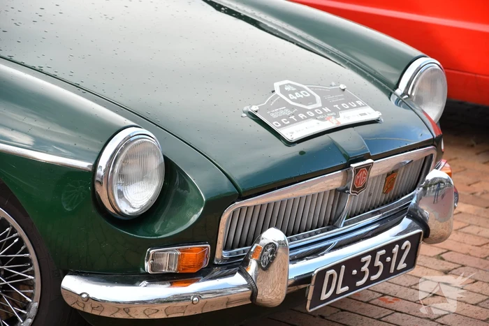 Prachtige MG's rijden 26ste Octagon Tour