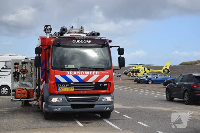 Kitesurfer zwaargewond bij kiteongeval op Brouwersdam