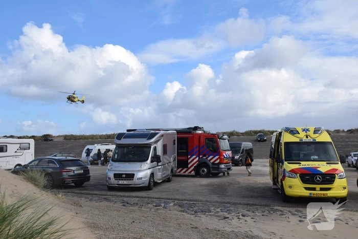 Kitesurfer zwaargewond bij kiteongeval op Brouwersdam