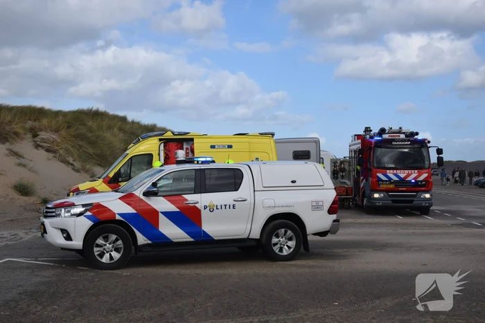 Kitesurfer zwaargewond bij kiteongeval op Brouwersdam