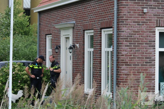 Traumateam assisteert bij incident in woning