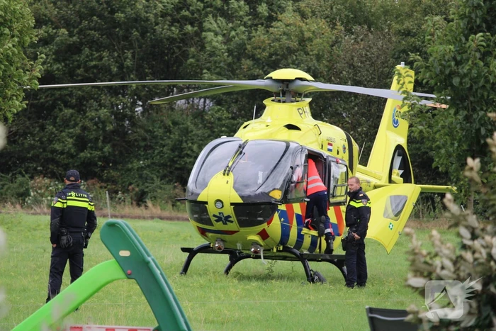 Traumateam assisteert bij incident in woning