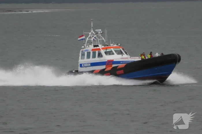 Brand na mogelijk explosie op schip Westerschelde