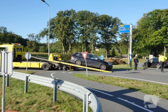 Flinke schade bij botsing op kruispunt
