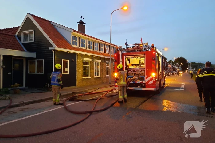 Flinke rookontwikkeling bij uitslaande schuurbrand
