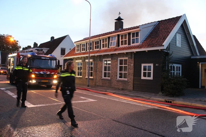 Flinke rookontwikkeling bij uitslaande schuurbrand