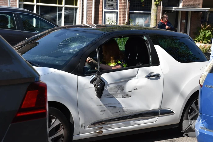 Inparkerende automobilist zorgt voor ongeval
