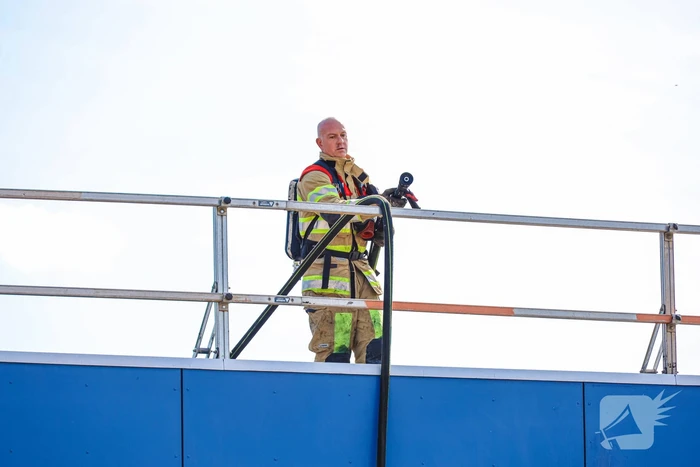 Brand op dak van Basisschool de Dukdalf