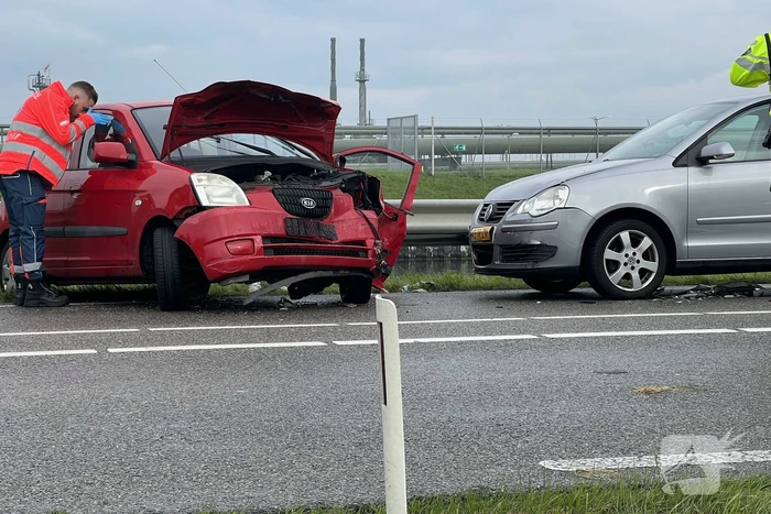 Slachtoffer bekneld bij verkeersongeval