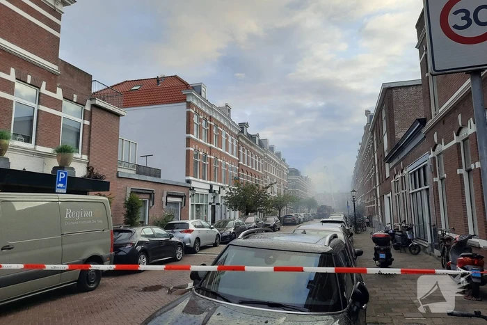 Veel rook wegens grote brand in dak
