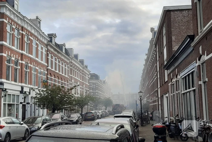 Veel rook wegens grote brand in dak