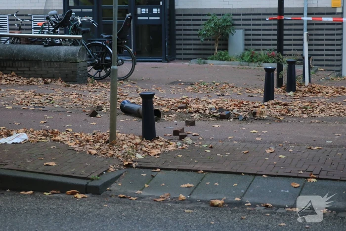 Meerdere gewonden nadat automobilist op fietspad belandt