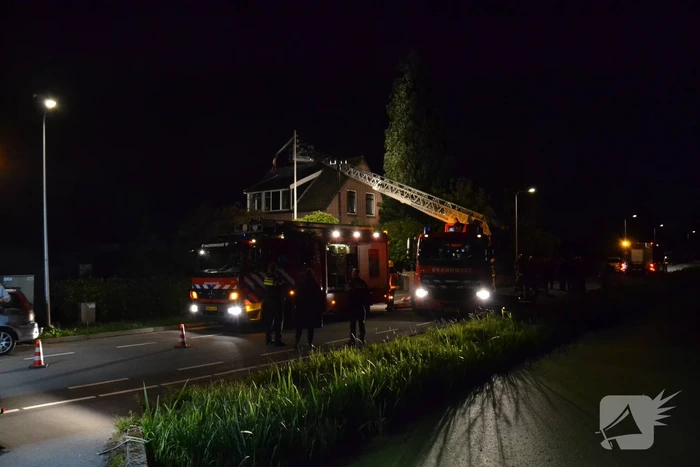 Schoorsteen geveegd na brand