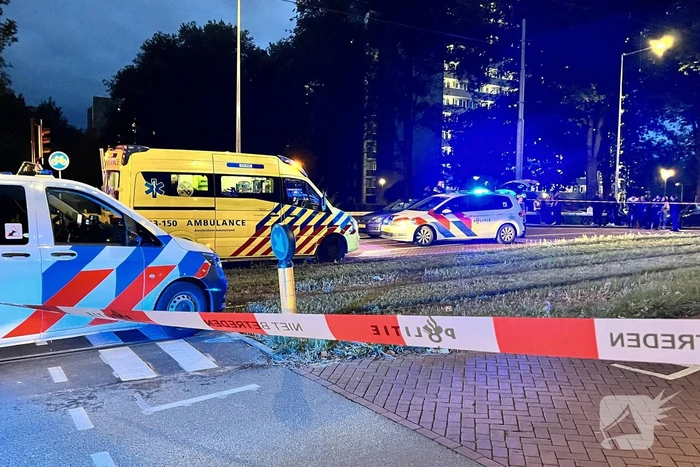 Man ernstig gewond na inslaan van raam