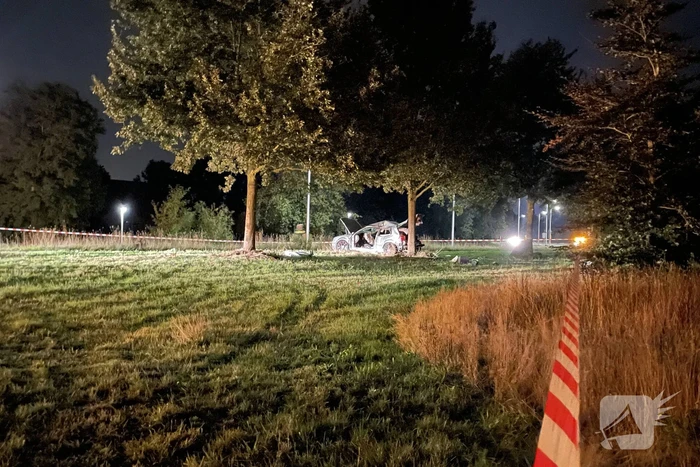 Twee personen gewond na eenzijdig ongeval