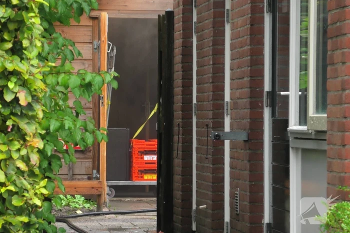 Veel rook bij brand in bijgebouw