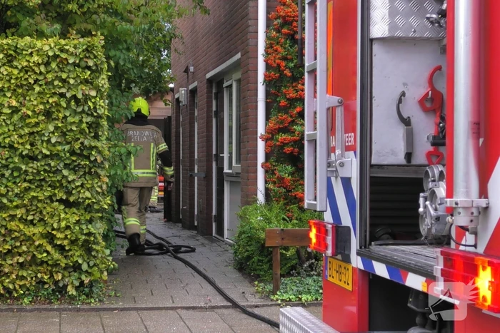 Veel rook bij brand in bijgebouw