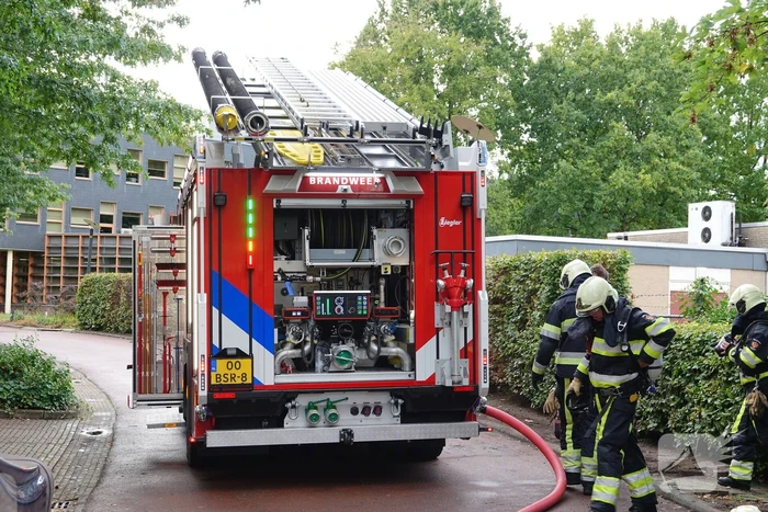 Brand in loods snel onder controle