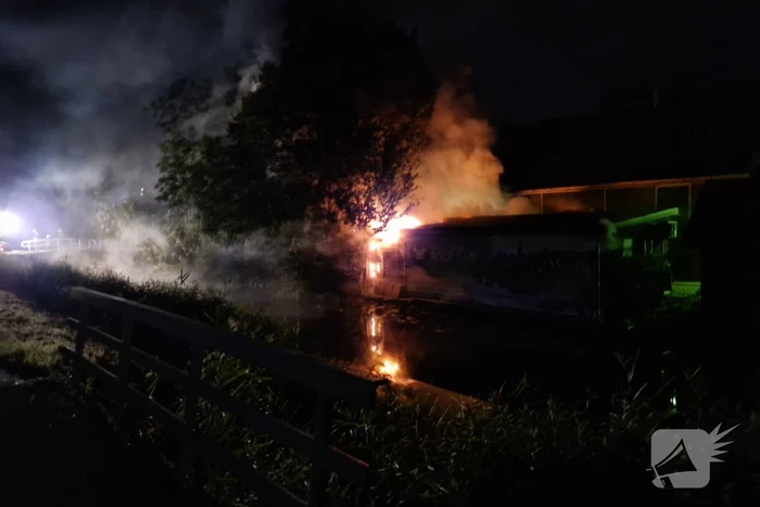 Brandweer voorkomt erger bij grote boerderij brand