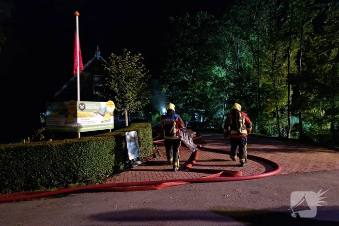 Brandweer voorkomt erger bij grote boerderij brand