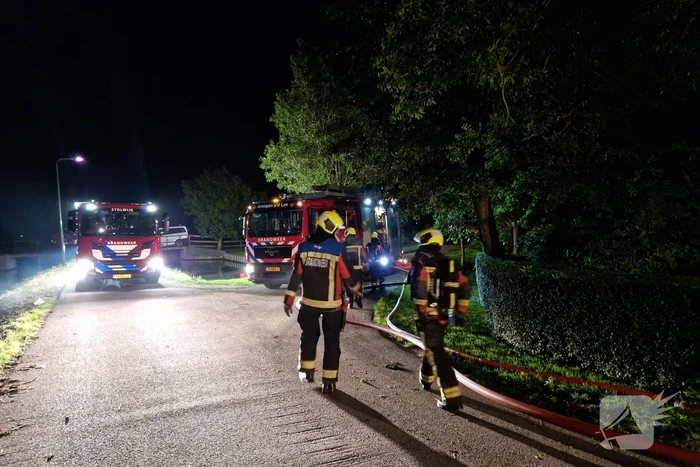 Brandweer voorkomt erger bij grote boerderij brand