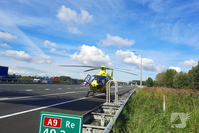 Traumahelikopter landt op snelweg na ernstig ongeval