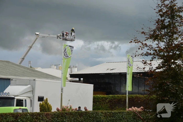 Containerbrand slaat over naar loods