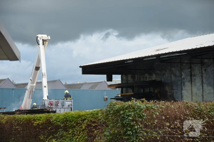 Containerbrand slaat over naar loods