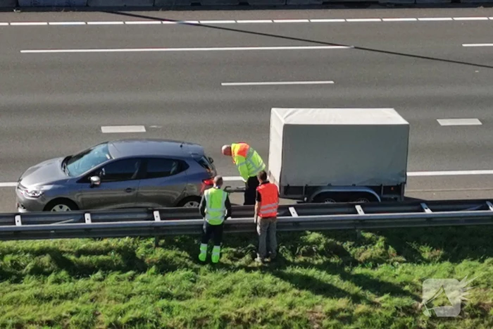 Auto in tegengestelde richting op snelweg