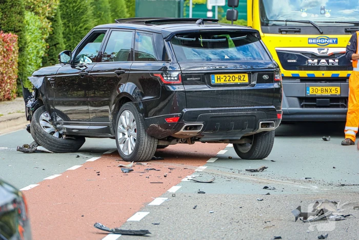 Voorwiel breekt af na botsing