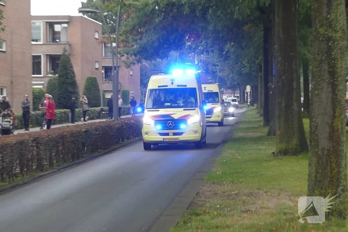 Traumateam assisteert bij incident in woning