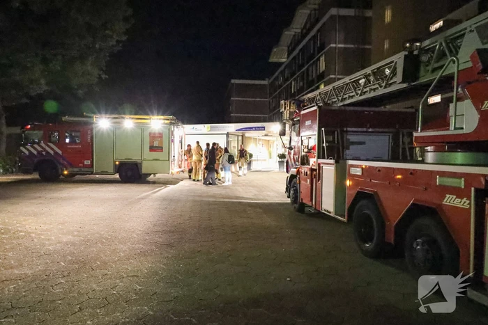 Drooggekookte pan zorgt voor rookontwikkeling wooncentrum