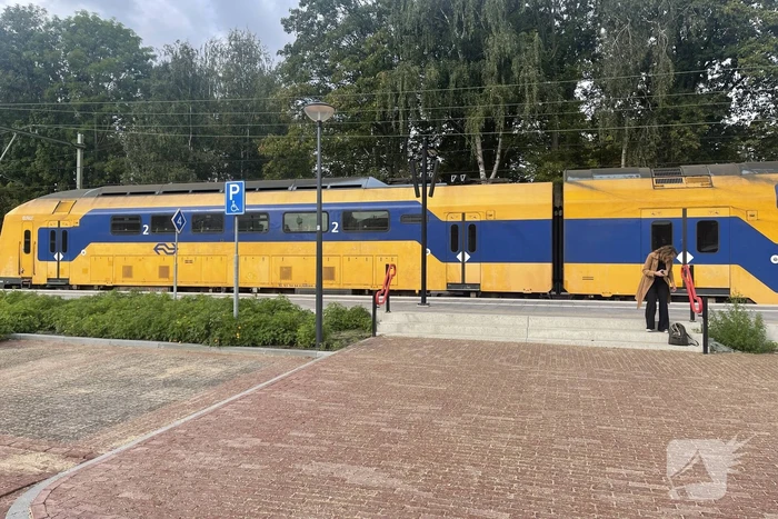 Rookontwikkeling bij trein op NS-station