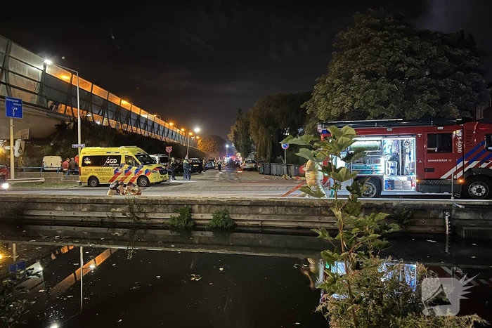 Grote uitslaande brand verwoest schuur