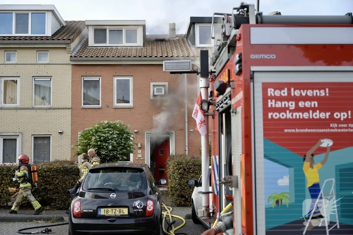 Flinke rookontwikkeling bij brand in woning
